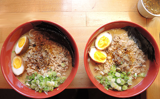 Japanische Misosuppe, scharf – spicy miso ramen – kuechenkitchen